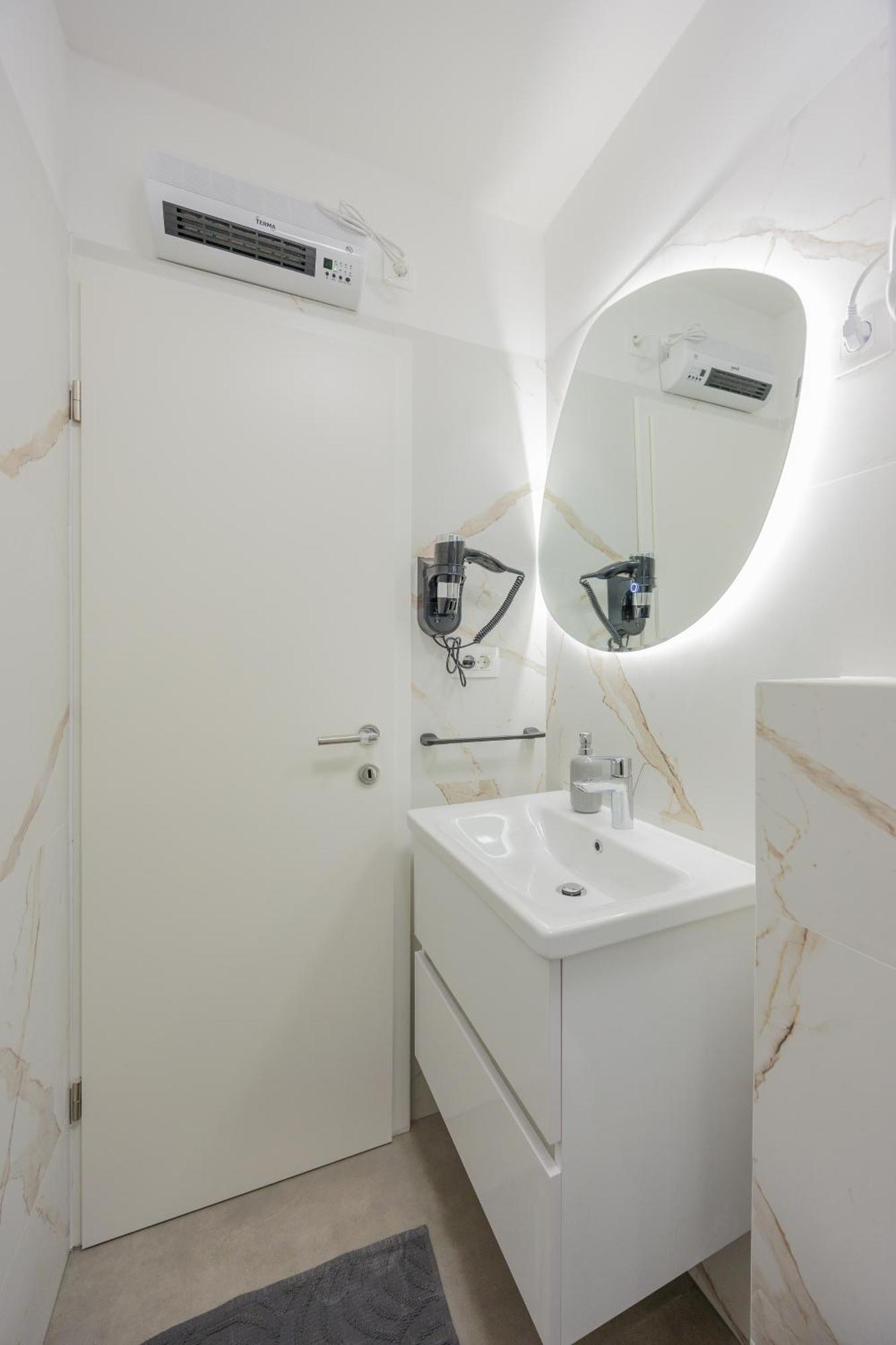 Guest House Arsenal Accommodation Zadar Dış mekan fotoğraf